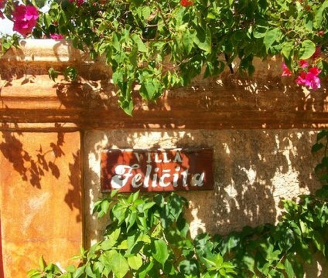 Casa Felicita B&B Y Apartamentos Байяибе Экстерьер фото